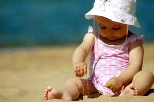 Перегрев грудного ребенка на солнце симптомы