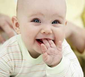 большая температура у ребенка при прорезывании зубов
